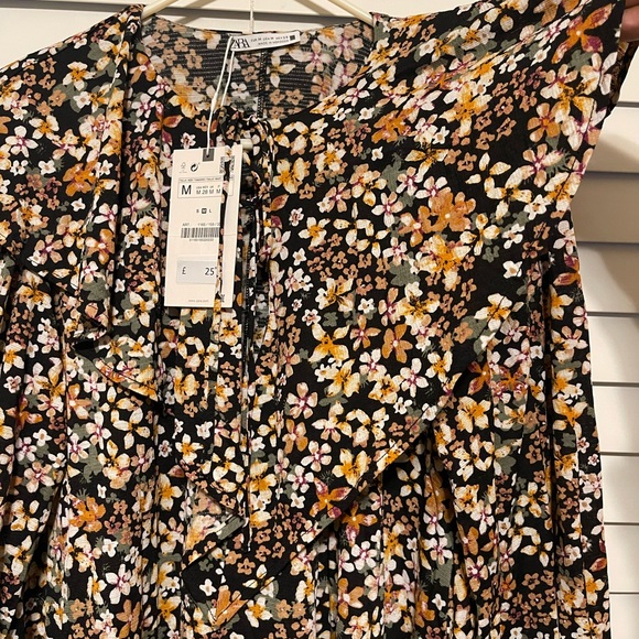 NWT Zara printed dress with ruffled hem - Picture 7 of 7
